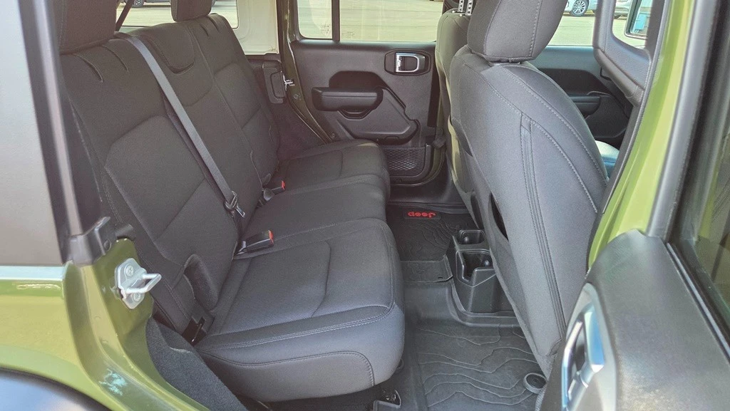 2022 Jeep JL Wrangler - Image 17 of 21