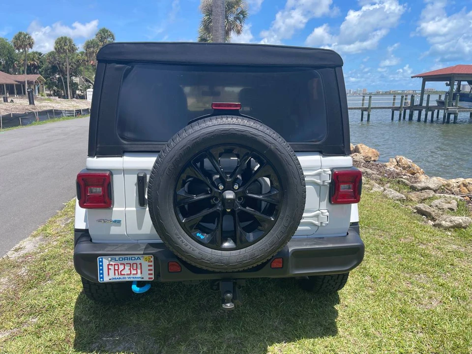 2022 Jeep JL Wrangler - Image 20 of 22