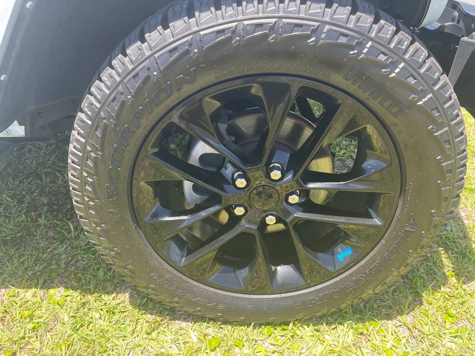 2022 Jeep JL Wrangler - Image 14 of 22