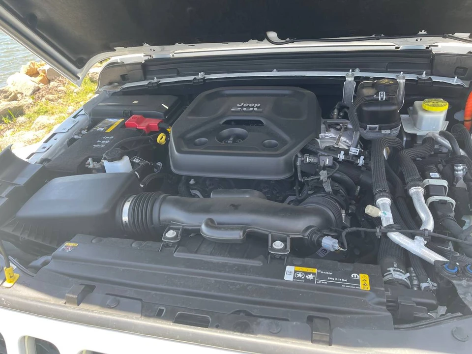 2022 Jeep JL Wrangler - Image 16 of 22