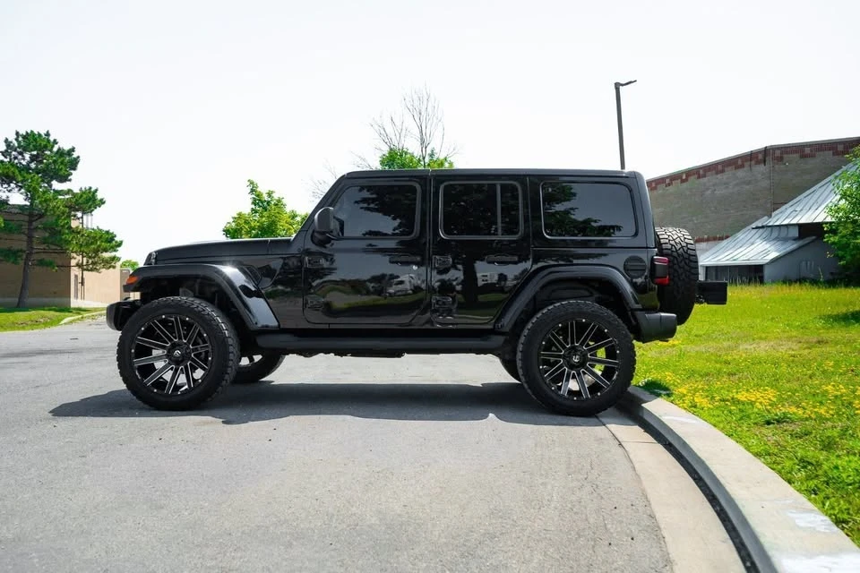 2022 Jeep JL Wrangler - Image 16 of 20