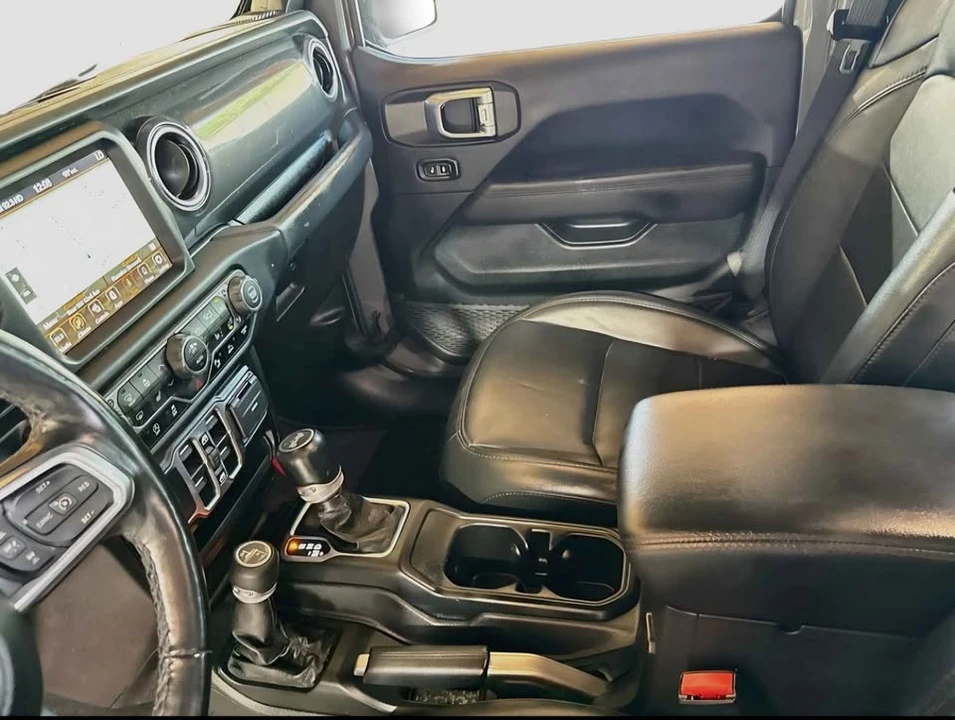 2022 Jeep JL Wrangler - Image 14 of 20