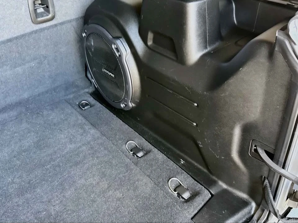 2022 Jeep JL Wrangler - Image 17 of 20
