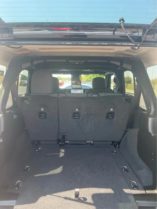 2022 Jeep JL Wrangler - Image 5 of 13