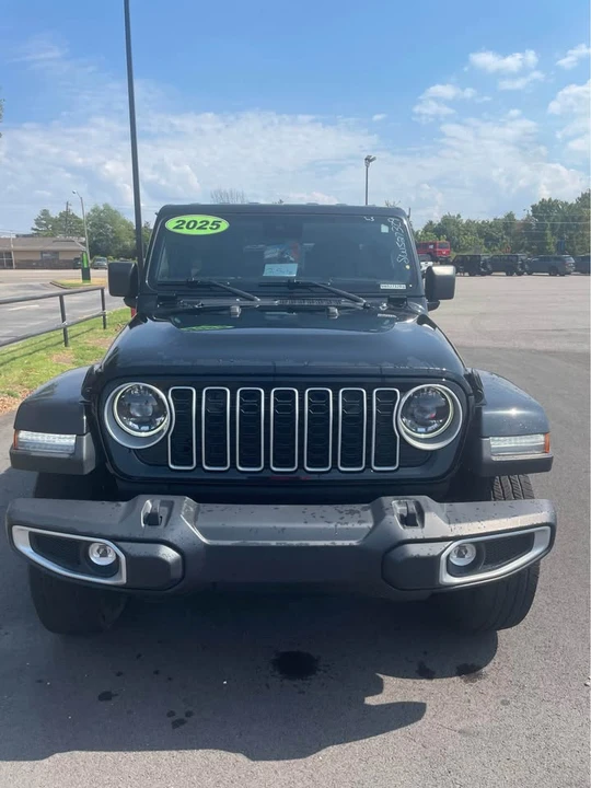 2022 Jeep JL Wrangler - Image 2 of 13