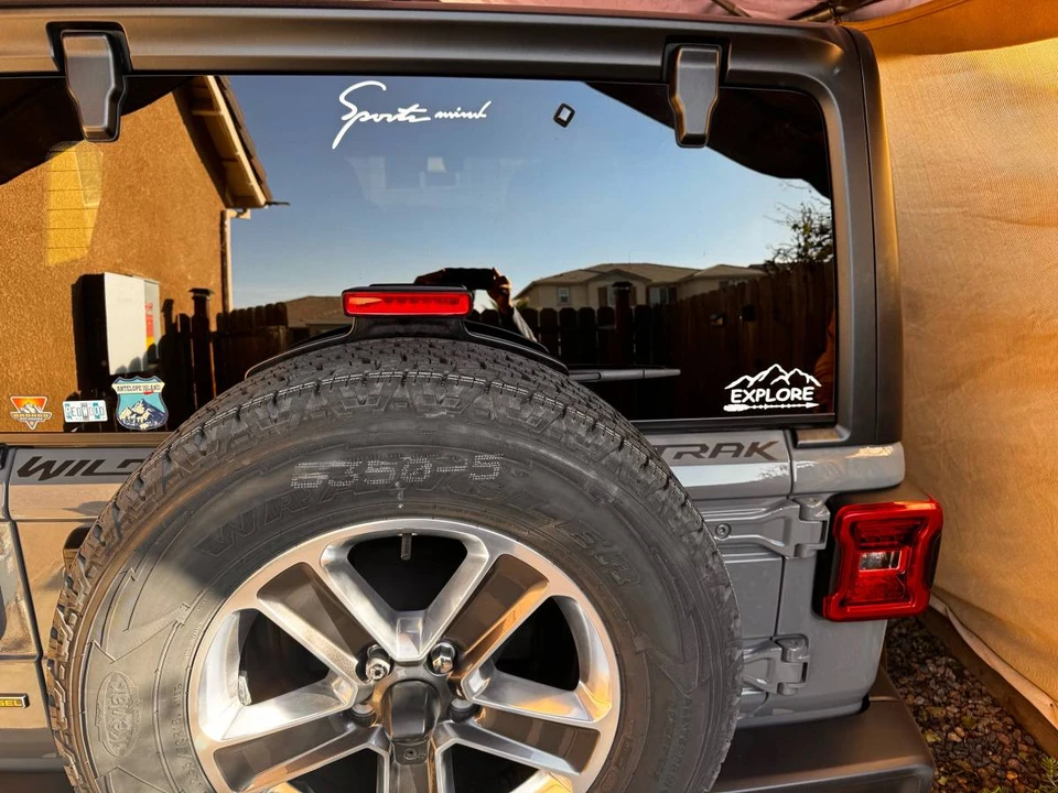 2022 Jeep JL Wrangler - Image 6 of 6