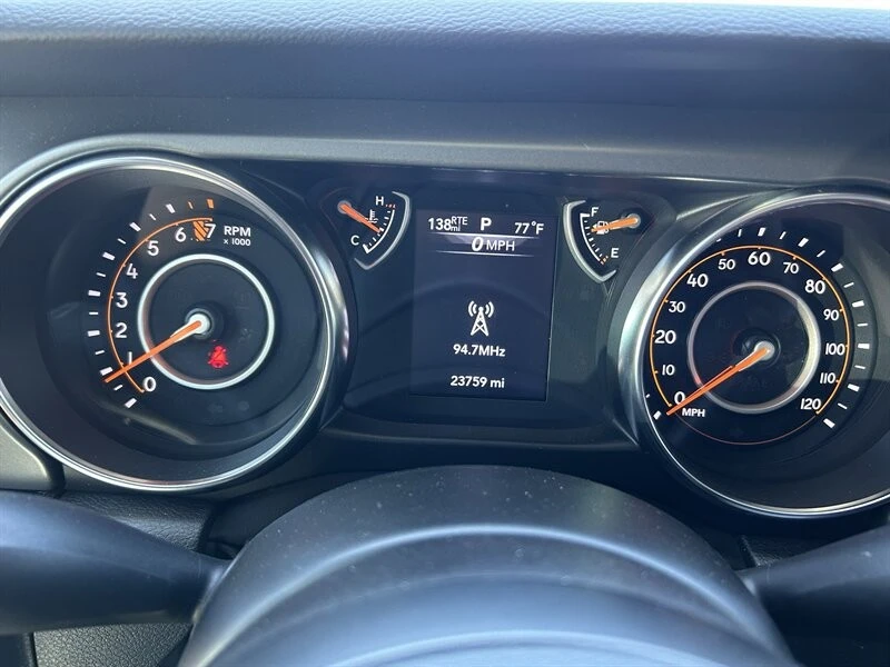 2022 Jeep JL Wrangler - Image 21 of 31
