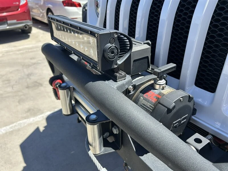 2022 Jeep JL Wrangler - Image 13 of 31
