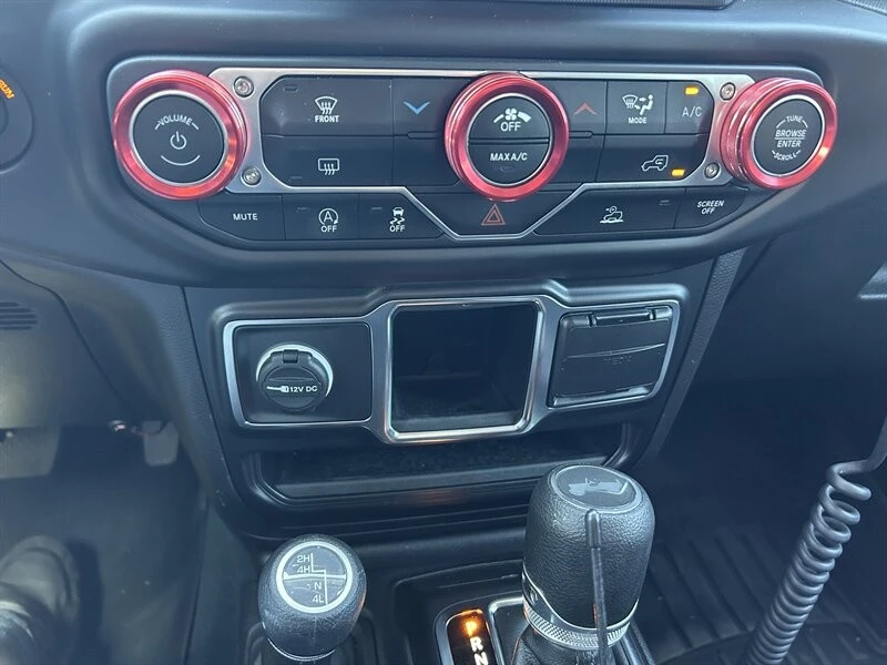 2022 Jeep JL Wrangler - Image 24 of 31