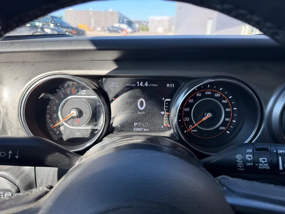 2022 Jeep JL Wrangler - Image 10 of 12