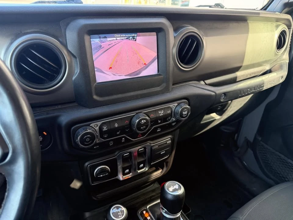 2022 Jeep JL Wrangler - Image 11 of 12