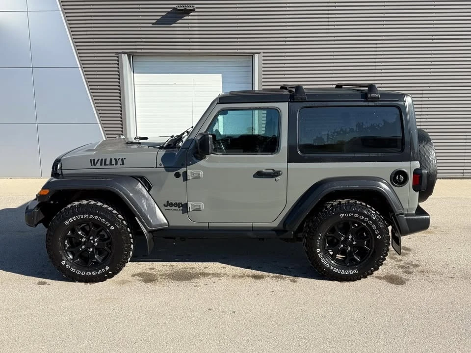 2022 Jeep JL Wrangler - Image 3 of 12