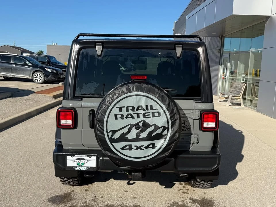2022 Jeep JL Wrangler - Image 5 of 12
