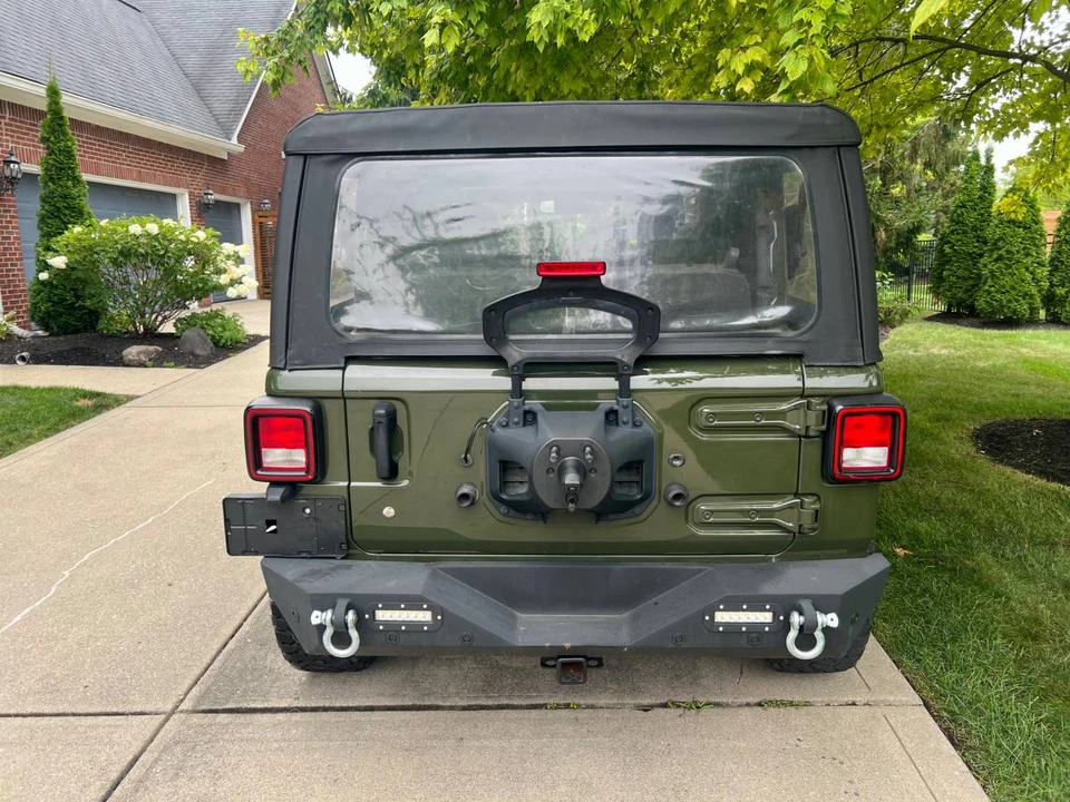 2022 Jeep JL Wrangler - Image 2 of 14