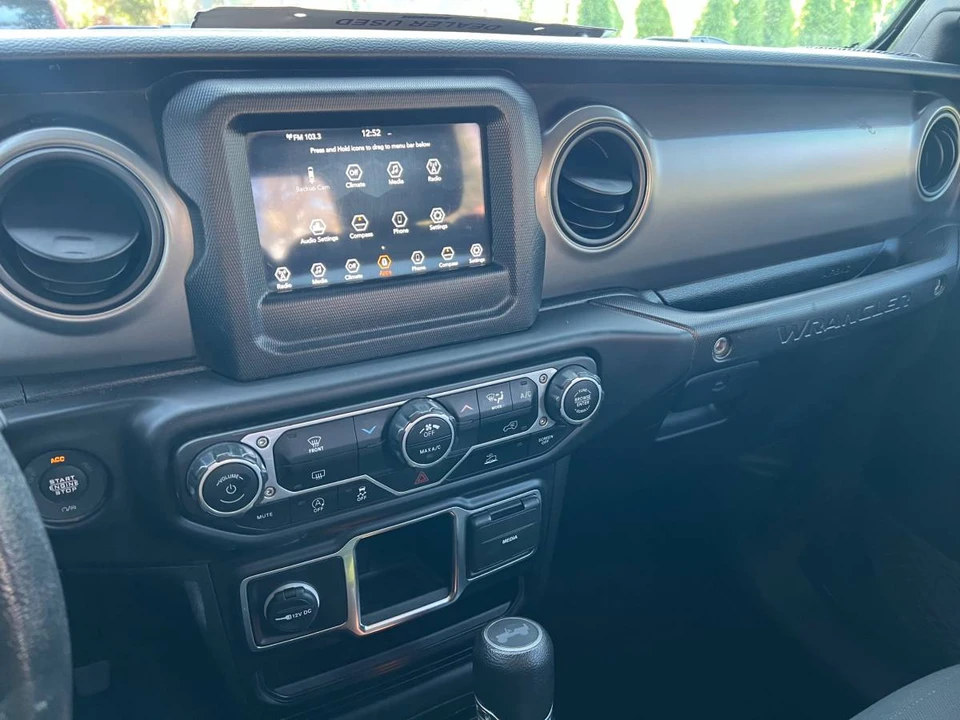 2022 Jeep JL Wrangler - Image 14 of 16