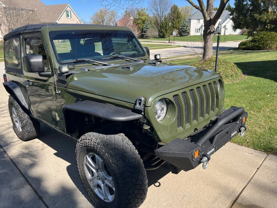 2022 Jeep JL Wrangler - Image 3 of 16