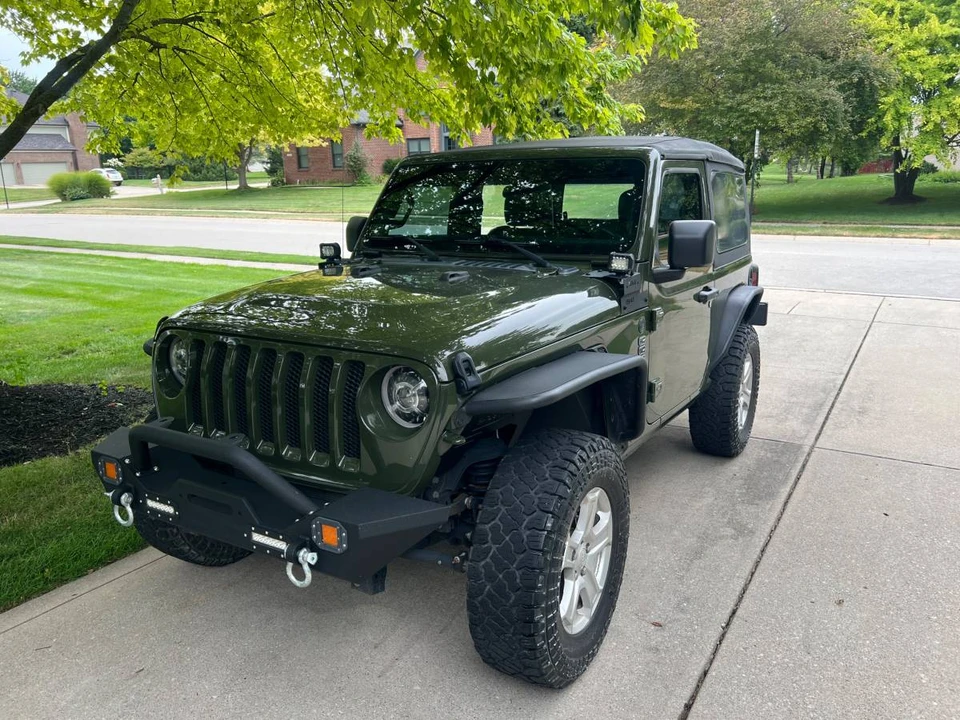 2022 Jeep JL Wrangler - Image 7 of 14