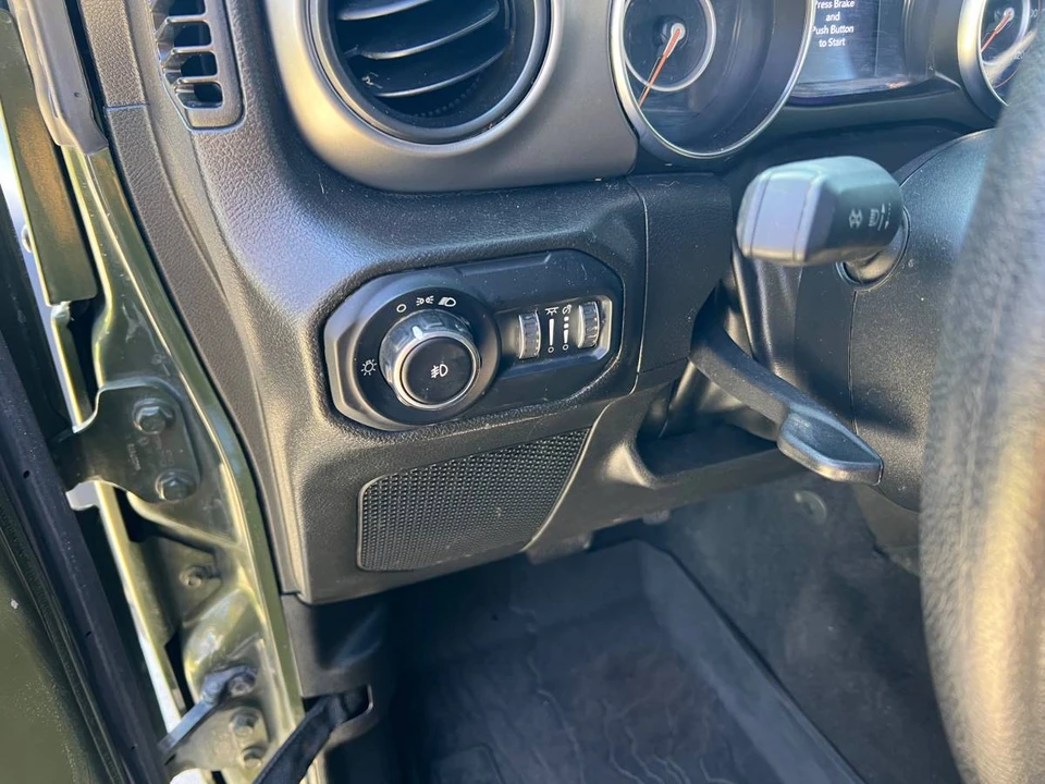 2022 Jeep JL Wrangler - Image 12 of 16
