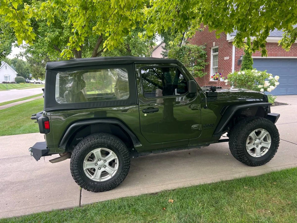 2022 Jeep JL Wrangler - Image 3 of 14