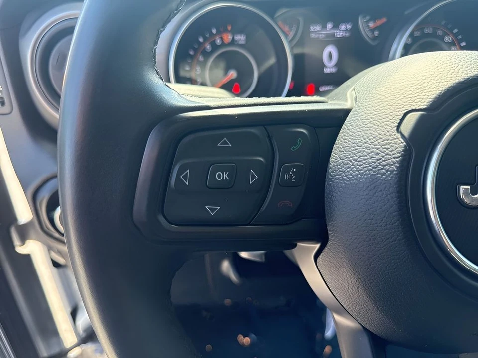 2022 Jeep JL Wrangler - Image 13 of 31