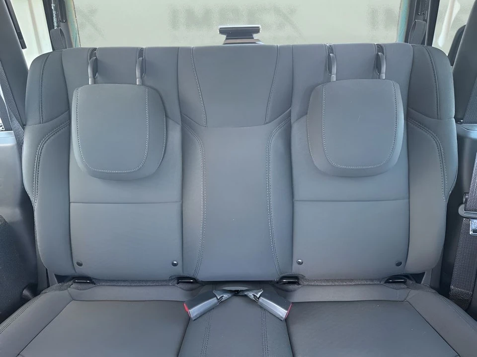 2022 Jeep JL Wrangler - Image 10 of 31