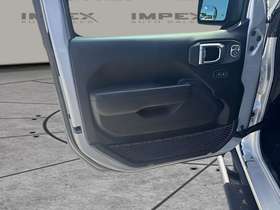 2022 Jeep JL Wrangler - Image 23 of 31
