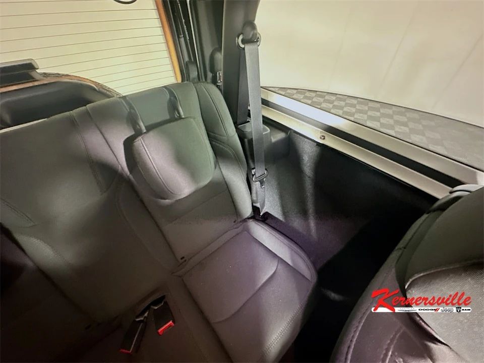 2022 Jeep JL Wrangler - Image 14 of 21