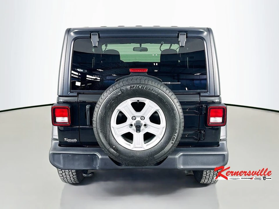2022 Jeep JL Wrangler - Image 6 of 12