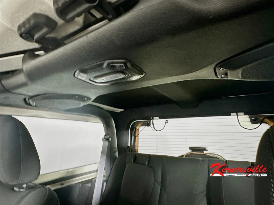 2022 Jeep JL Wrangler - Image 21 of 21