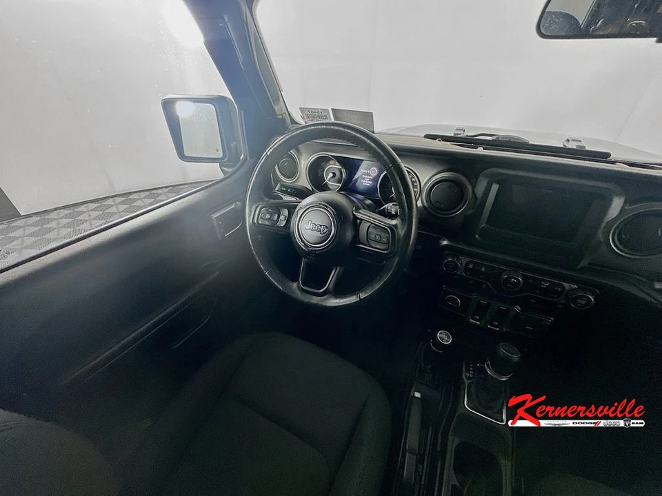 2022 Jeep JL Wrangler - Image 9 of 21