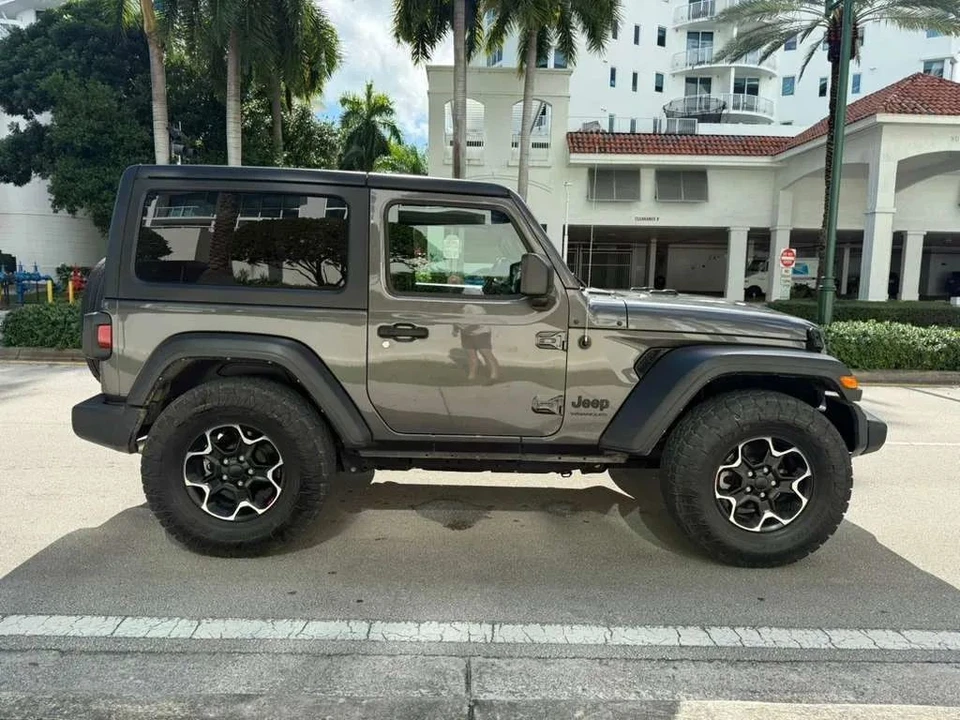 2022 Jeep JL Wrangler - Image 4 of 12