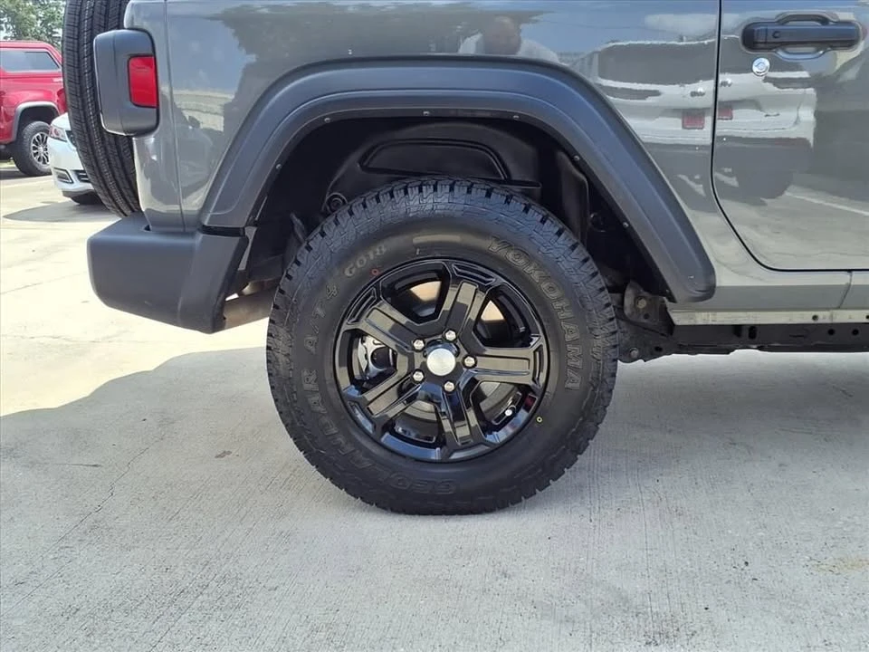2022 Jeep JL Wrangler - Image 9 of 20