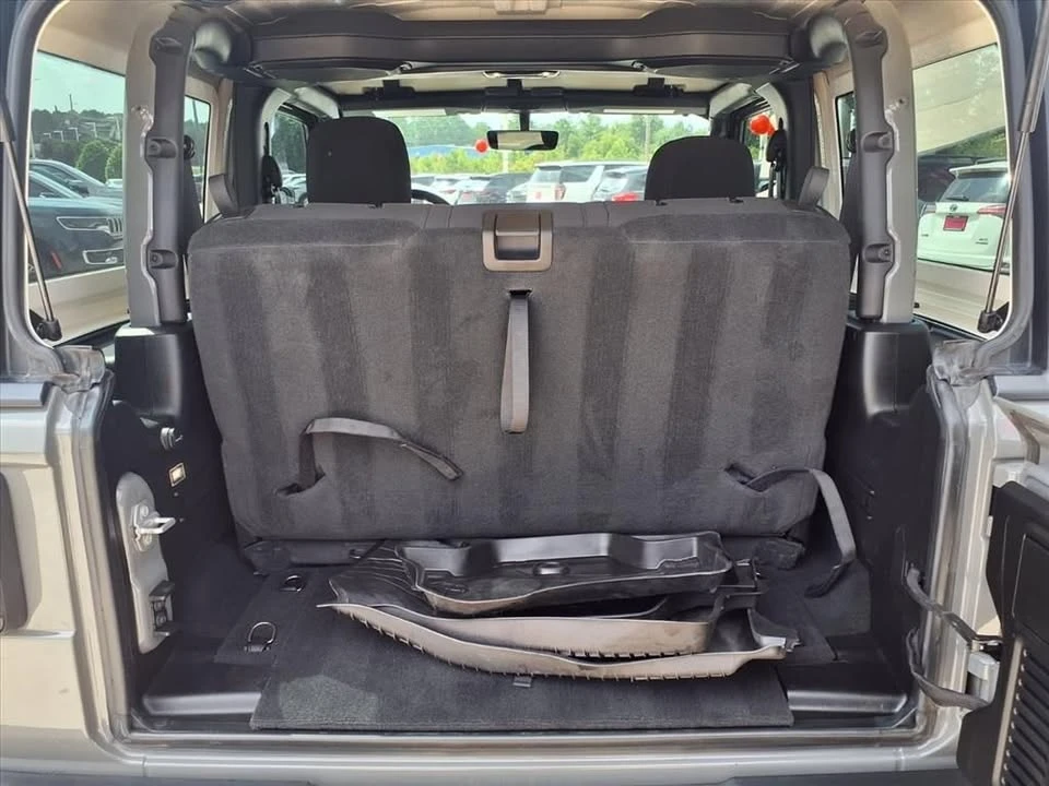 2022 Jeep JL Wrangler - Image 14 of 20