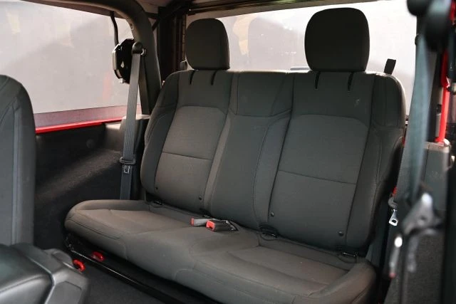2022 Jeep JL Wrangler - Image 17 of 19