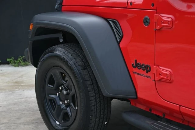 2022 Jeep JL Wrangler - Image 9 of 19