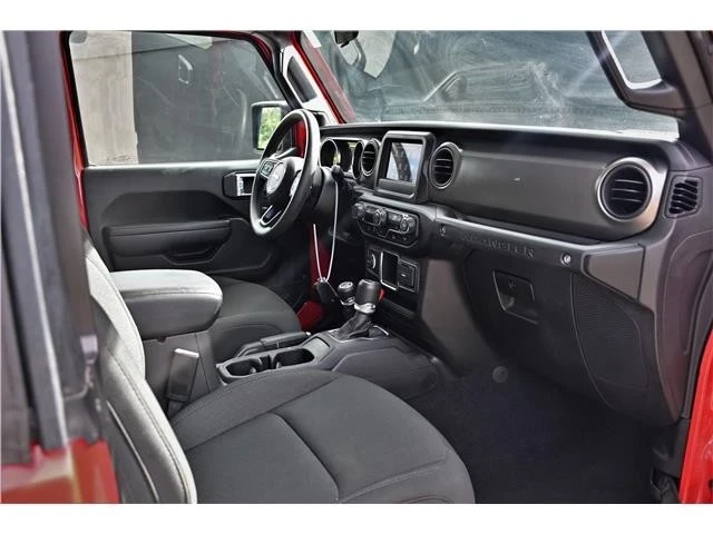 2022 Jeep JL Wrangler - Image 14 of 19