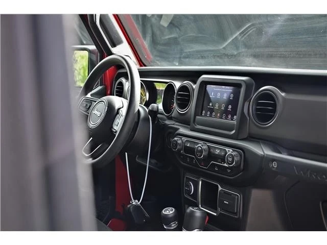 2022 Jeep JL Wrangler - Image 11 of 19