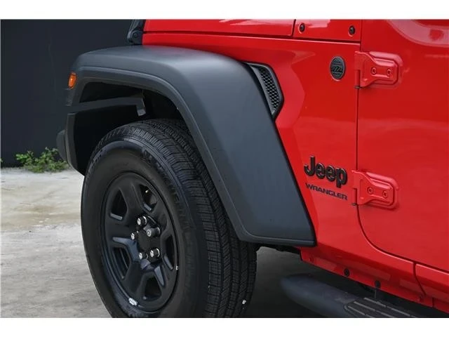 2022 Jeep JL Wrangler - Image 9 of 19