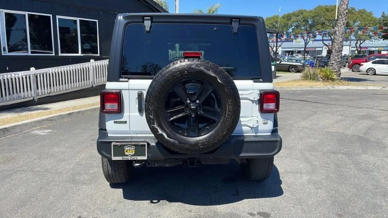 2022 Jeep JL Wrangler - Image 4 of 20