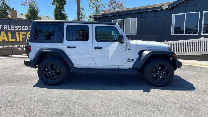 2022 Jeep JL Wrangler - Image 5 of 20