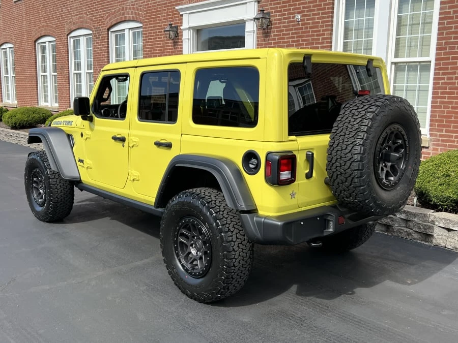 2022 Jeep JL Wrangler - Image 3 of 10