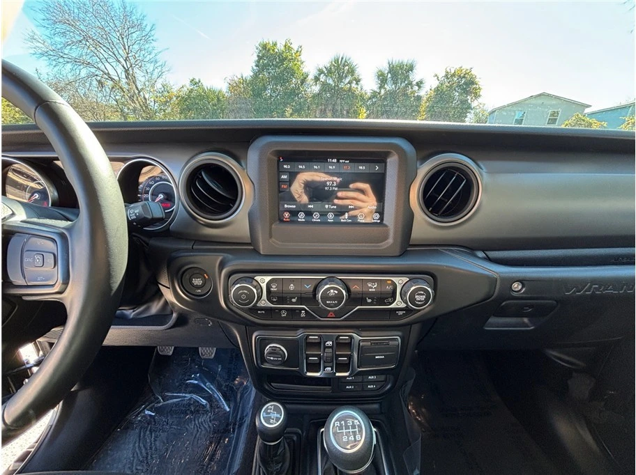 2022 Jeep JL Wrangler - Image 11 of 21