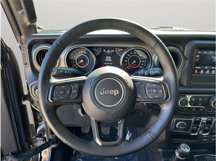 2022 Jeep JL Wrangler - Image 20 of 21