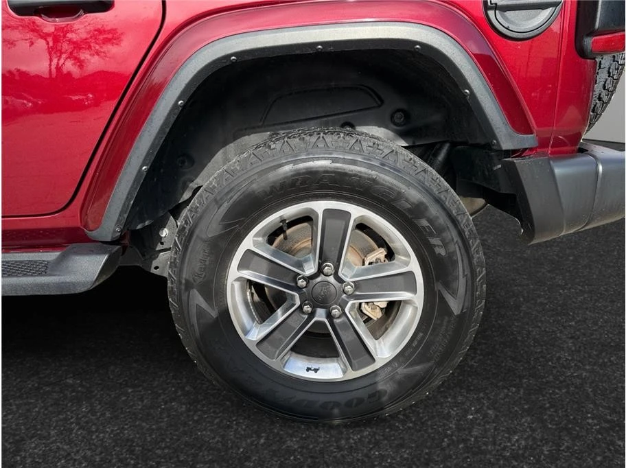 2022 Jeep JL Wrangler - Image 14 of 21