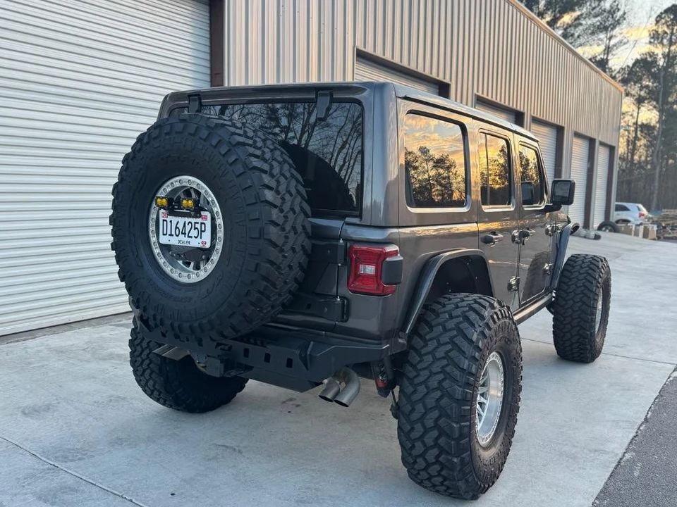 2022 Jeep JL Wrangler - Image 2 of 21
