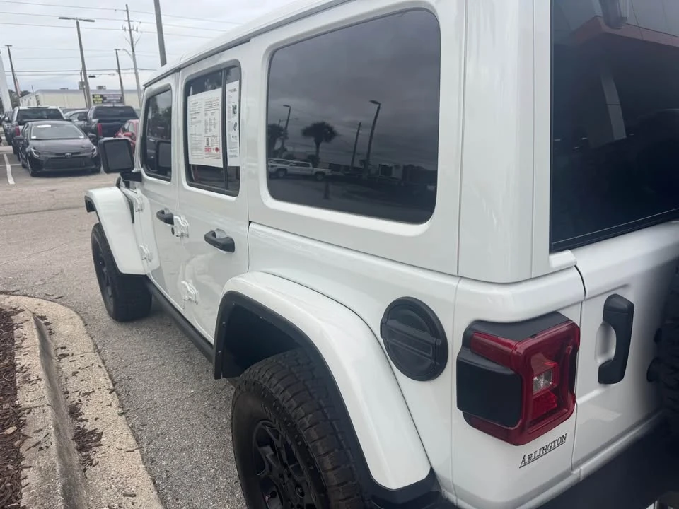 2022 Jeep JL Wrangler - Image 5 of 6