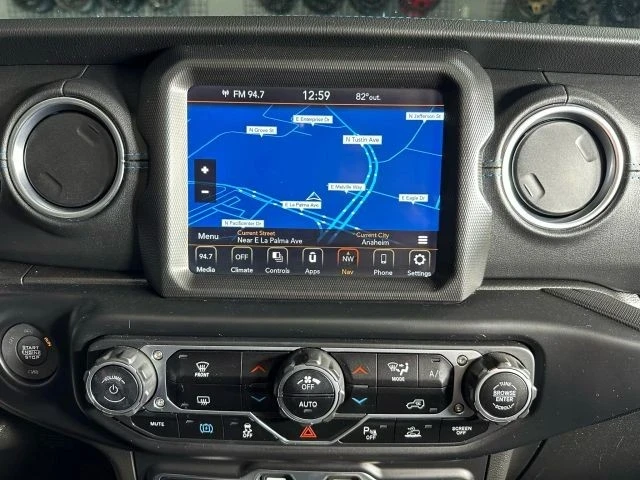 2022 Jeep JL Wrangler - Image 19 of 21