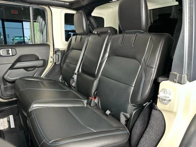 2022 Jeep JL Wrangler - Image 15 of 21