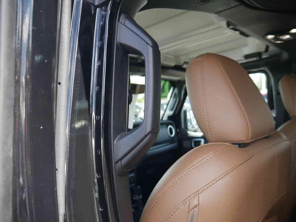 2022 Jeep JL Wrangler - Image 15 of 20
