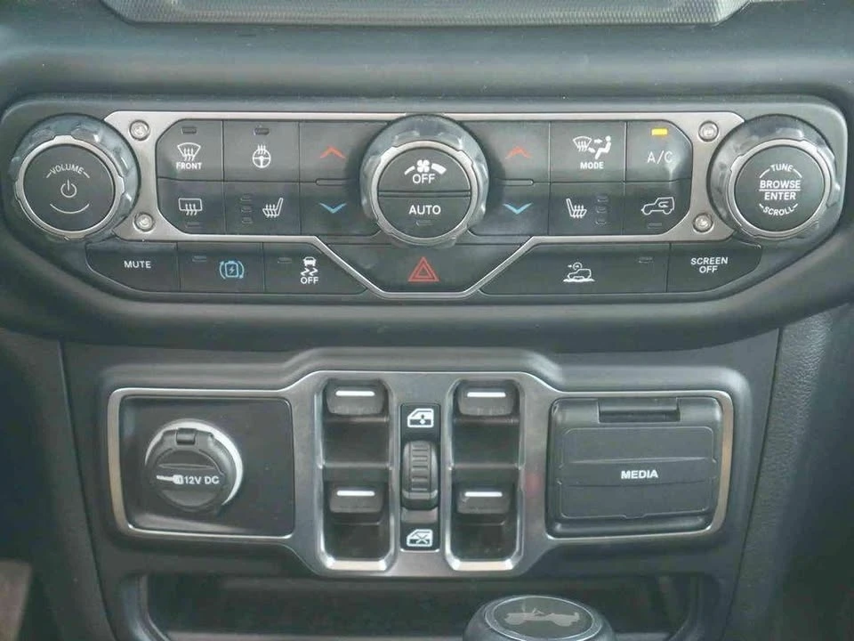 2022 Jeep JL Wrangler - Image 11 of 20
